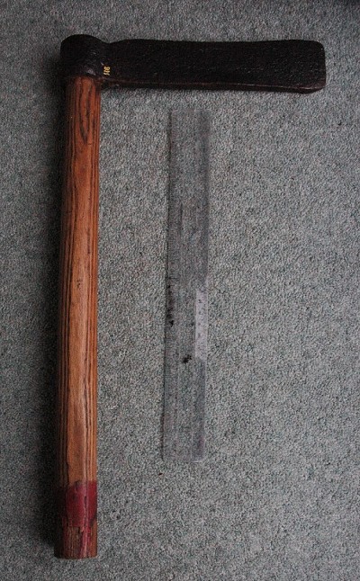 118. Fromard or Froe (wood splitter)
