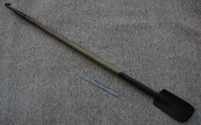  Ferreting spade
