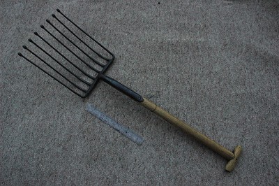 150. Beet or potato fork
