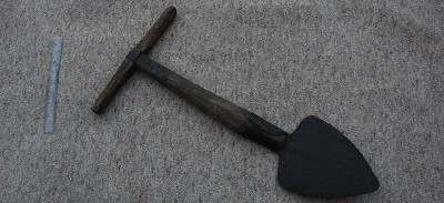 616. Hay spade
