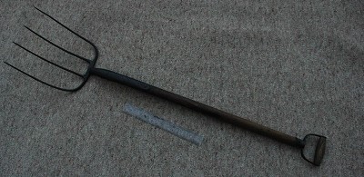 644. Dung fork
